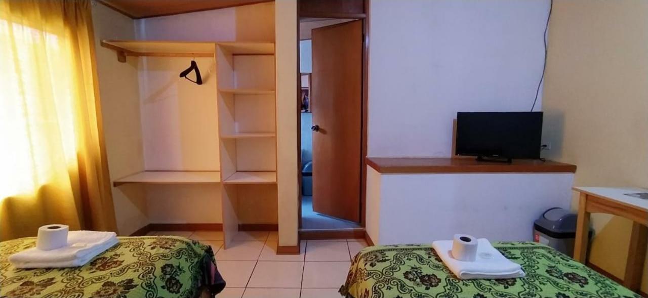 Hostal Dulzura Caraz Екстер'єр фото