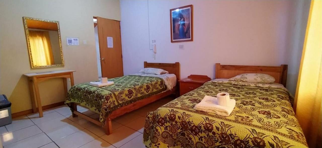 Hostal Dulzura Caraz Екстер'єр фото