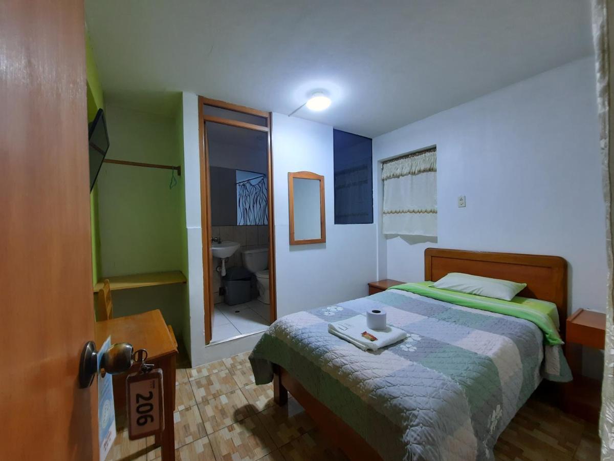 Hostal Dulzura Caraz Екстер'єр фото