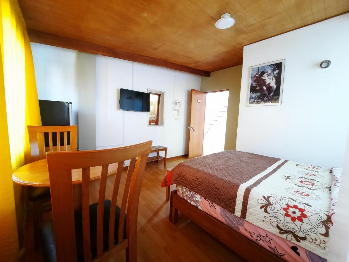 Hostal Dulzura Caraz Екстер'єр фото